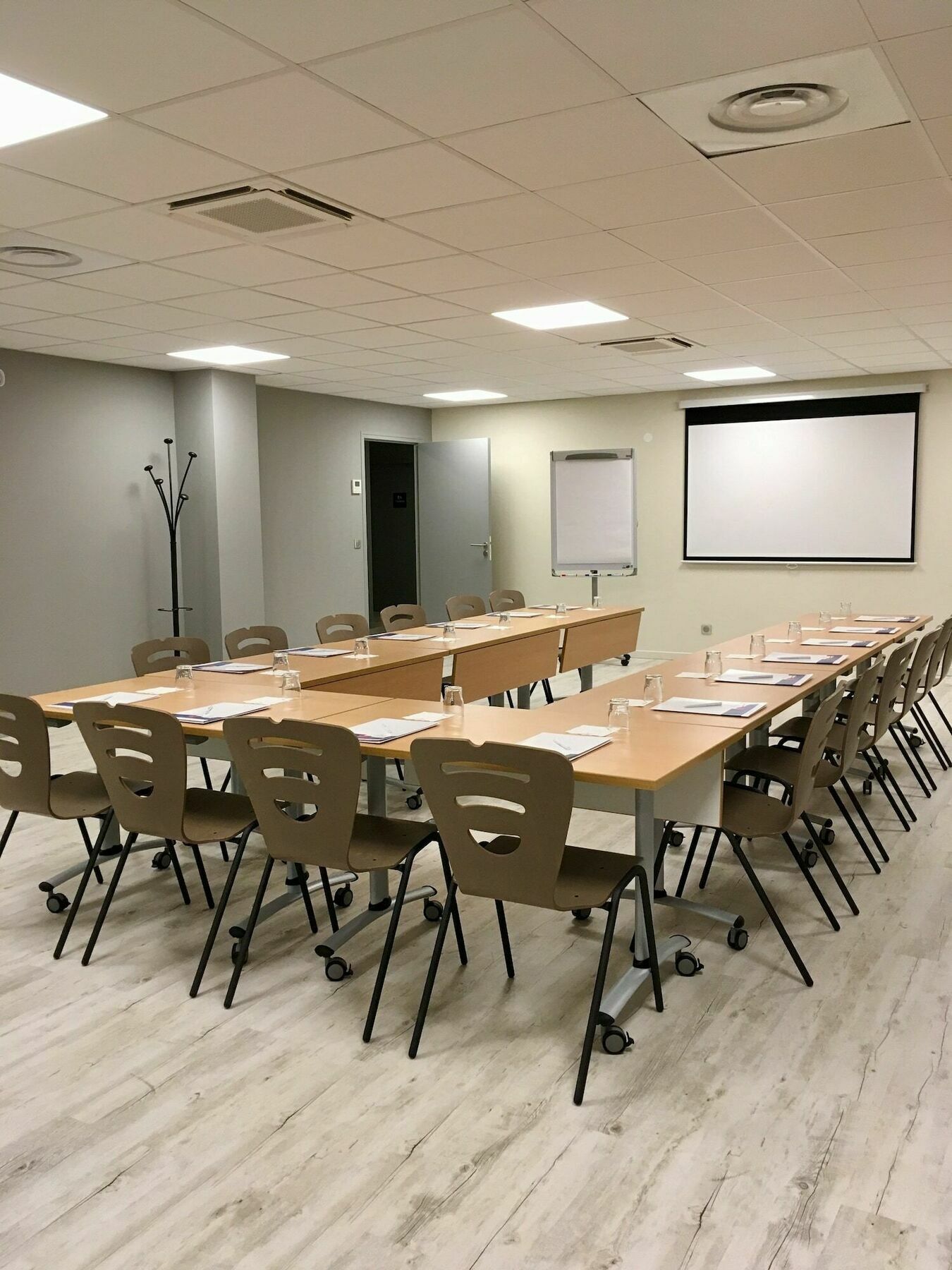 Tulip Inn Massy Palaiseau - Residence Екстериор снимка